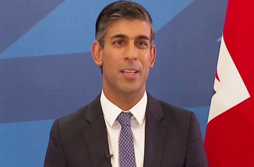 প্রধানমন্ত্রী হিসেবে ঋষির অভিষেক আজ