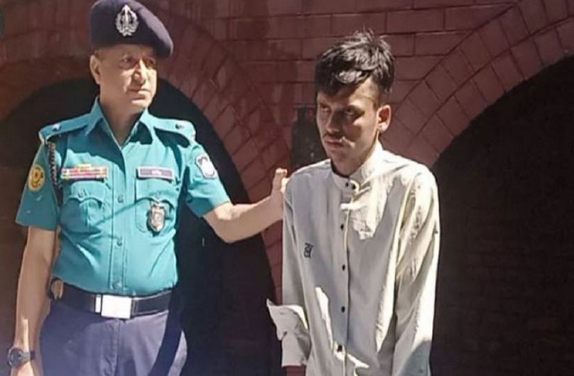 কৃত্রিম হাতের আড়ালে ইয়াবা পাচার