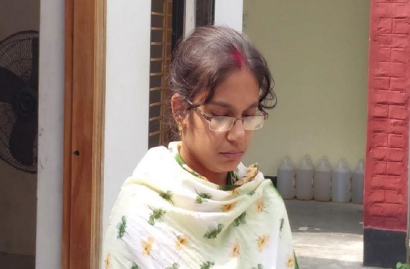 মেয়েকে হত্যা করে থানায় হাজির মা