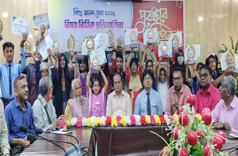 ২৭ শিশুকে পুরুস্কৃত করলো বরগুনা প্রেসক্লাব 