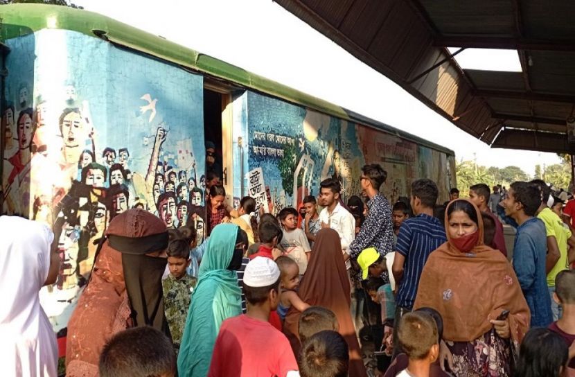 বঙ্গবন্ধু রেল জাদুঘর নজর কাড়ছে দর্শনার্থীদের