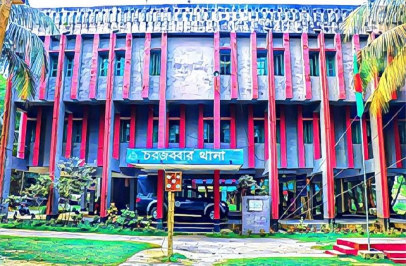 স্বামীর মারধর পরে ফাঁস দিল গৃহবধূ