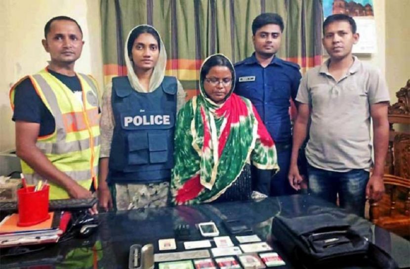 বহুরূপী মনির ৬ বছরের কারাদণ্ড