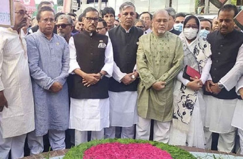 শেখ হাসিনার নেতৃত্বে গণতন্ত্র মুক্তি পেয়েছে