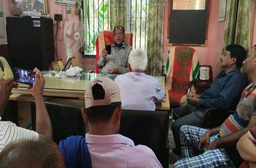 চার ইউপি সদস্যকে লাঞ্ছিত করলেন চেয়ারম্যান