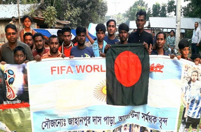 ৫০০ হাত লম্বা আর্জেন্টিনার পতাকা প্রদর্শন