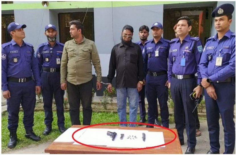 পঞ্চগড়ে পিস্তল-গুলিসহ আটক ২
