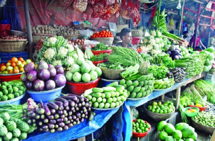 হু হু করে বাড়ছে নিত্যপণ্যের দাম