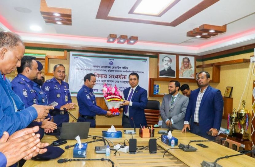 কুড়িগ্রাম জেলা প্রশাসকের বদলি জনিত বিদায় সংবর্ধনা । (ছবি : সংগৃহিত)