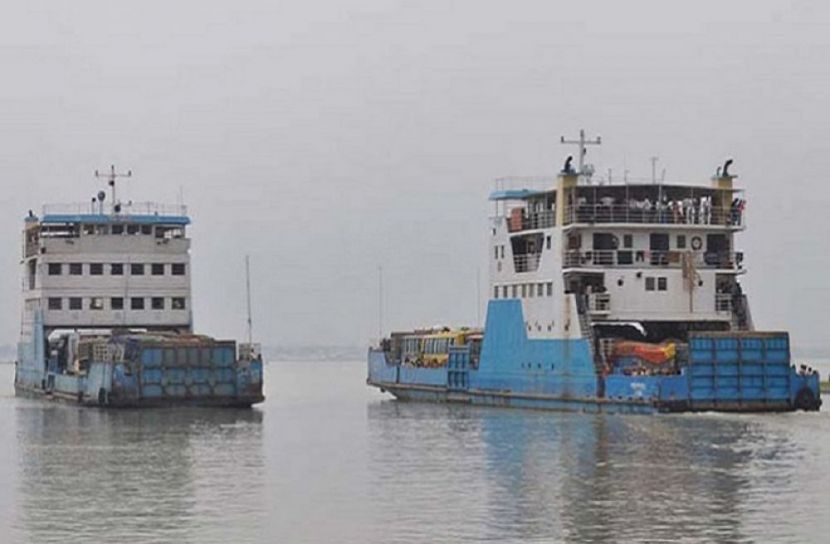 ফেরি চলাচল ব্যাহত