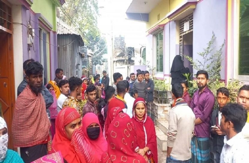 আগুনে পুড়ে স্বামী-স্ত্রীর মৃত্যু