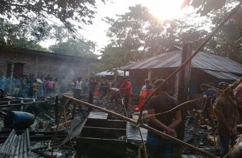 গ্যাস সিলিন্ডার বিস্ফোরণে শিশুর মৃত্যু