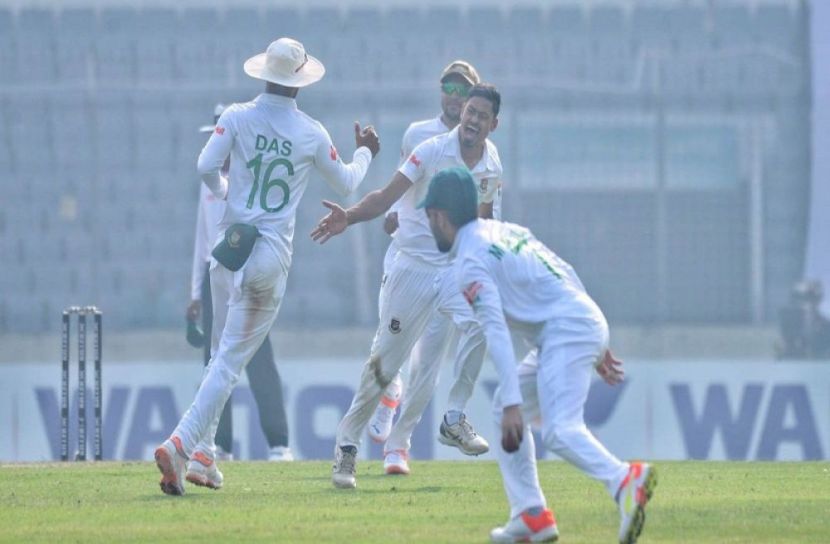 তাইজুলের জোড়া আঘাত