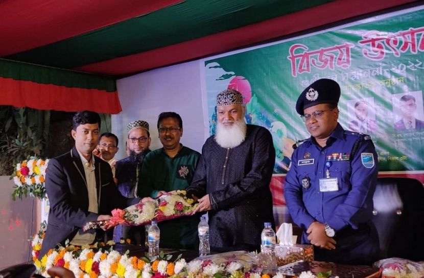 মুন্সীগঞ্জ প্রেসক্লাবের গুনীজন সম্মাননা প্রদান