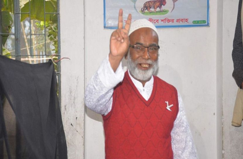 ভোট দিলেন মোস্তফা