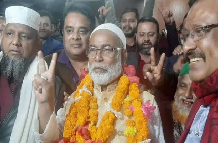 সান নিউজ ডেস্ক: রংপুর সিটি করপোরেশন নির্বাচন মেয়র পদে আবারও নির্বাচিত হয়েছেন জাতীয় পার্টির প্রার্থী মোস্তাফিজার রহমান মোস্তফা।