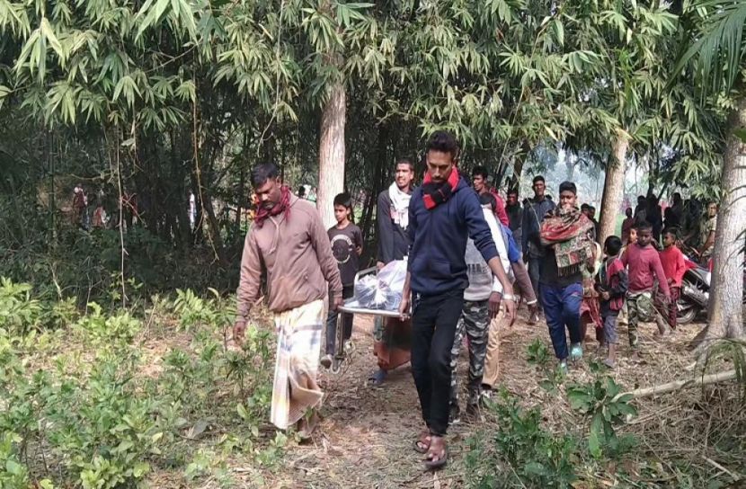 গলায় ফাঁস দিয়ে নারীর আত্মহত্যা