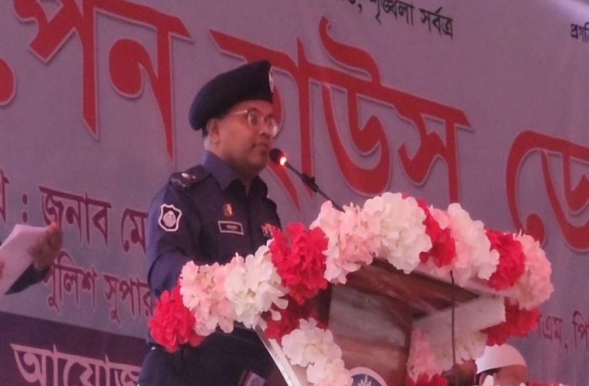 মামলা নিতে নেতার পিছনে ঘুরবেন না