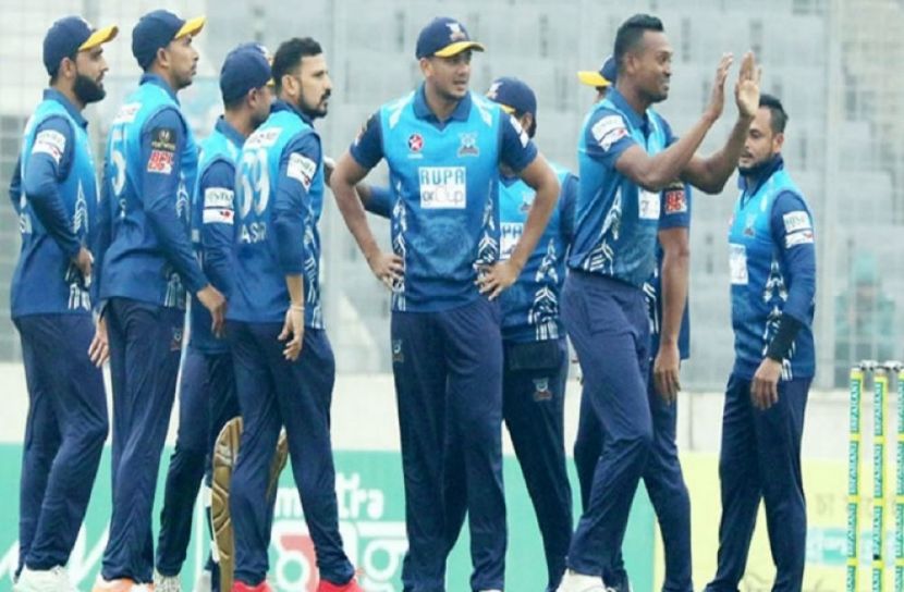 খুলনাকে হারালো ঢাকা