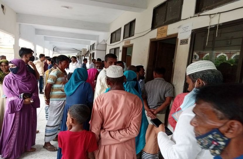 প্রেমের প্রস্তাবে ব্যর্থ হয়ে গণধর্ষণ