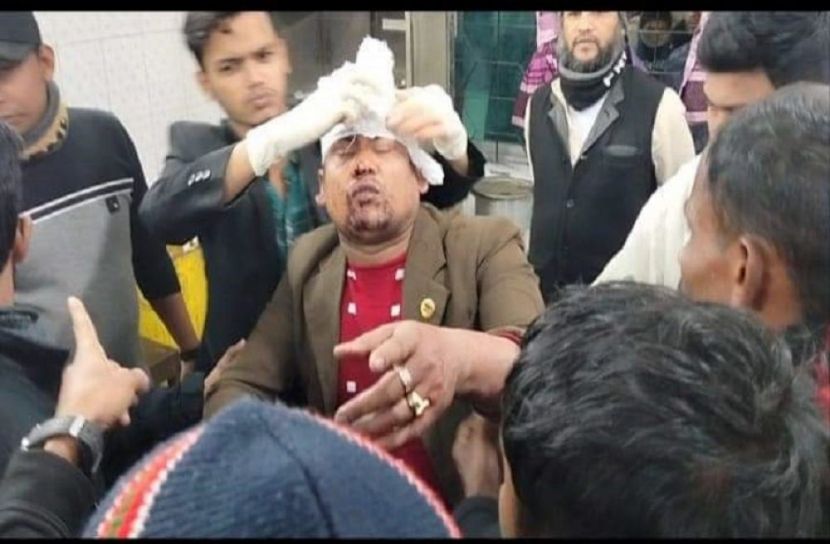 দুষ্কৃতিকারীদের হামলায় সাংবাদিকসহ আহত ৩