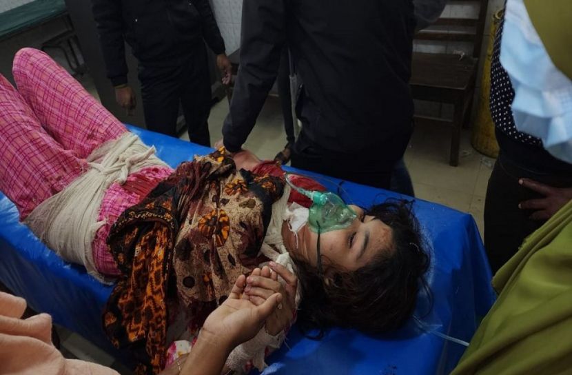 মুন্সীগঞ্জে পরকীয়া'র অপবাদে  স্ত্রীকে কুপিয়েছে স্বামী