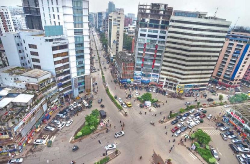 স্পা সেন্টারে অভিযান, তরুণীর মৃত্যু