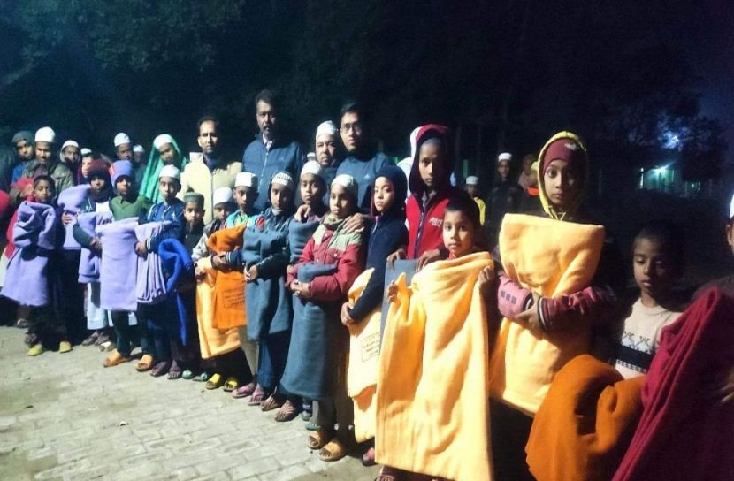 প্রধানমন্ত্রীর কম্বল পেল এতিম শিশুরা