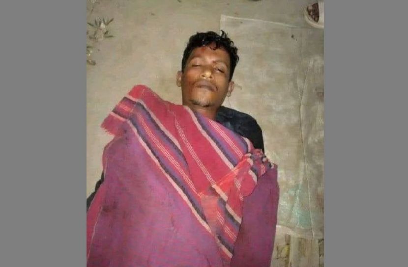 কুকুরকে বাঁচাতে গিয়ে প্রাণ গেলো যুবকের