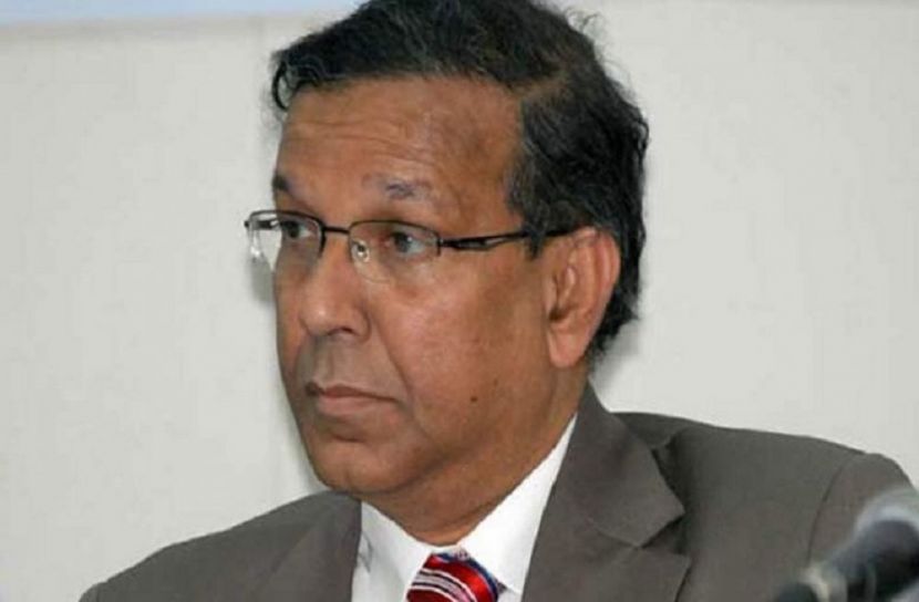 পুলিশ দুই ধাপ এগিয়ে থাকার চেষ্টায় 