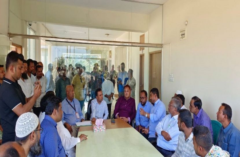 টেকনাফ স্থলবন্দরে কর্মবিরতি