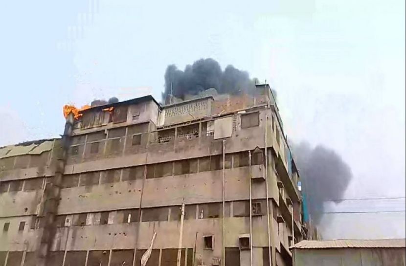 শ্যামপুর টেক্সটাইল মিলে আগুন
