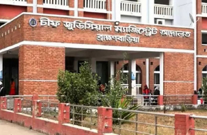 আদালতে ফিরছেন আইনজীবীরা