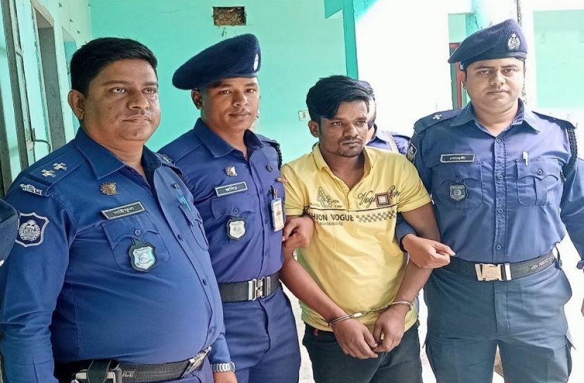 নোয়াখালীতে আগ্নেয়াস্ত্রসহ গ্রেফতার ৫