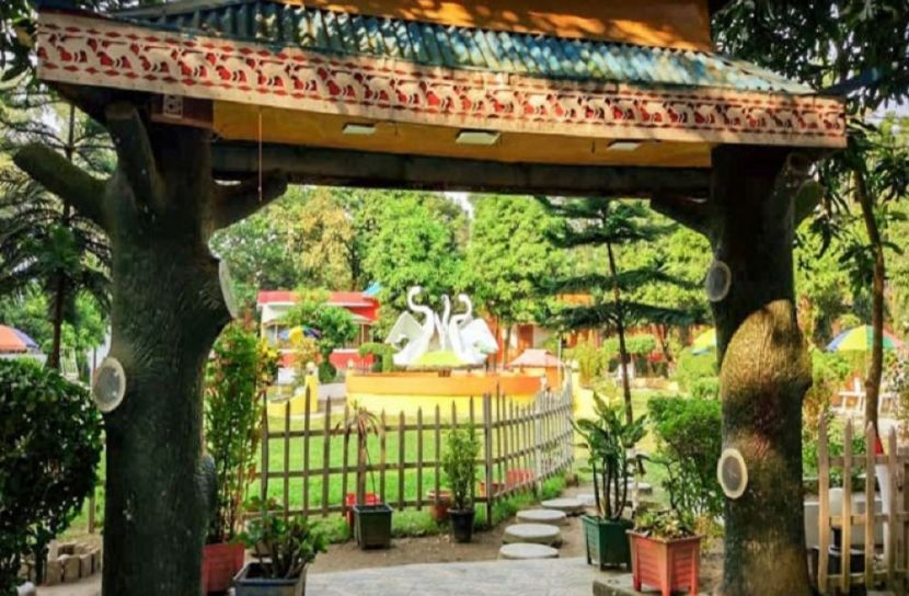 রিসোর্টের খাবার খেয়ে অসুস্থ ৩ শতাধিক