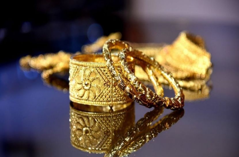 সোনার দাম কমল