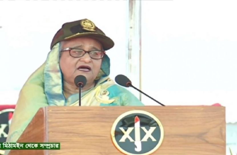 মানুষের ভাগ্য পরিবর্তনে কাজ করে যাচ্ছি