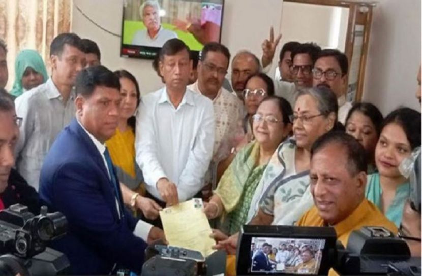 রুমিন ফারহানার আসনে ইনুর স্ত্রী 