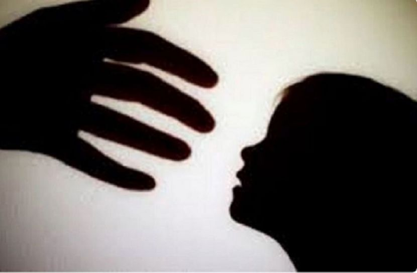 ছাত্রীকে যৌন হয়রানি, শিক্ষক আটক