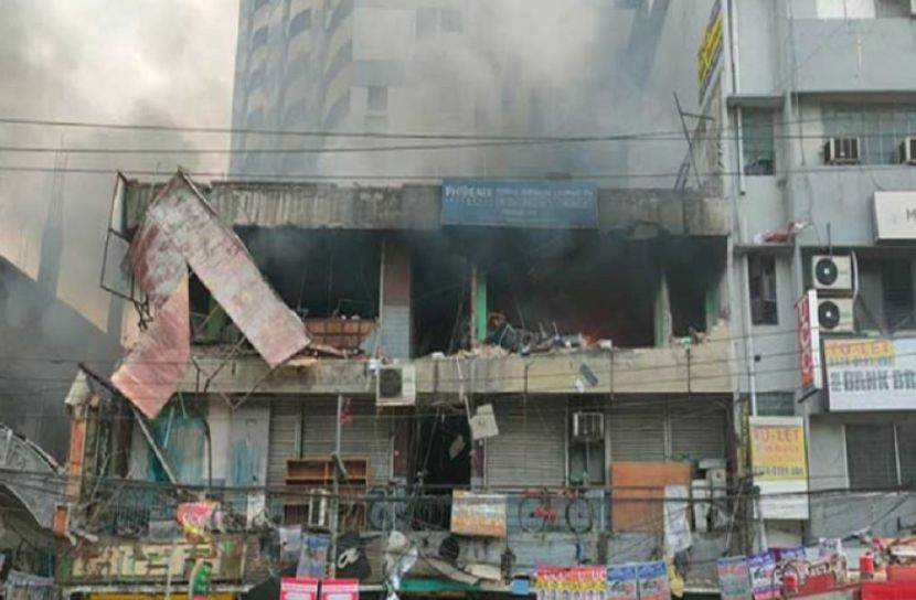 রাজধানীর সায়েন্সল্যাব এলাকায় বিস্ফোরণ