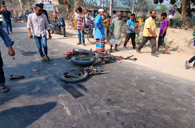 বাসের ধাক্কায় মোটর সাইকেল আরোহী নিহত