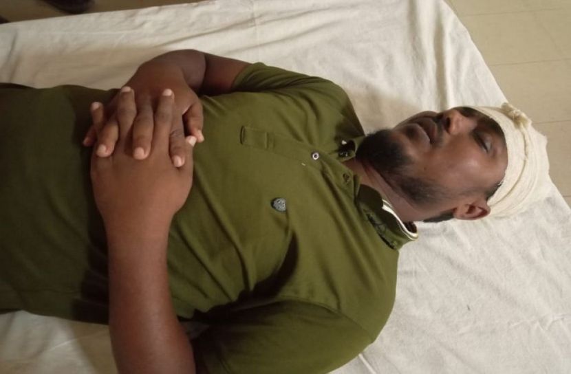 নোয়াখালীতে সাংবাদিকের ওপর সন্ত্রাসী হামলা