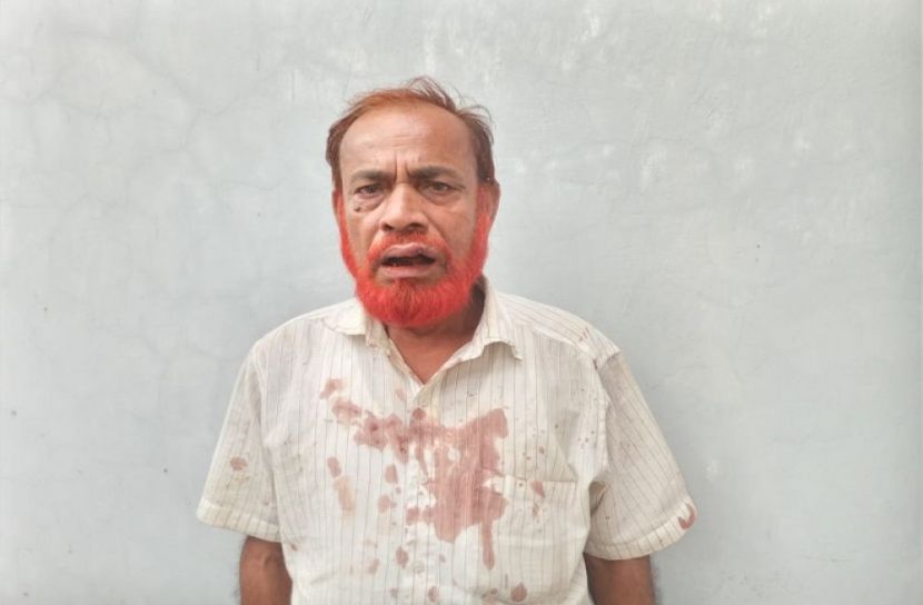 আ.লীগ সভাপতিকে পেটালেন তিন ভাতিজা