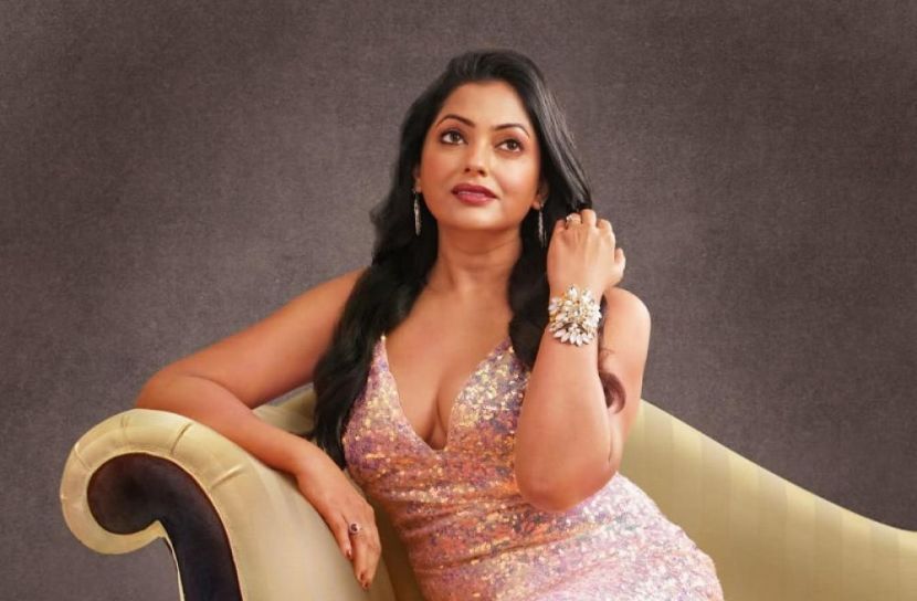 আবেদনময়ী ছবির রহস্য জানালেন নিপুণ