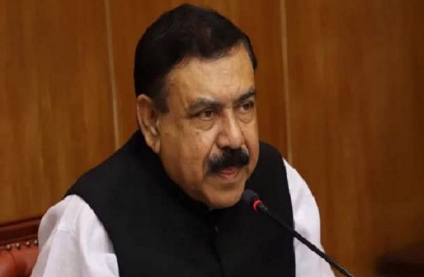 যুদ্ধ ও করোনার কারনে দ্রব্যমূল্য বাড়ায় মানুষ কষ্ট পাচ্ছে