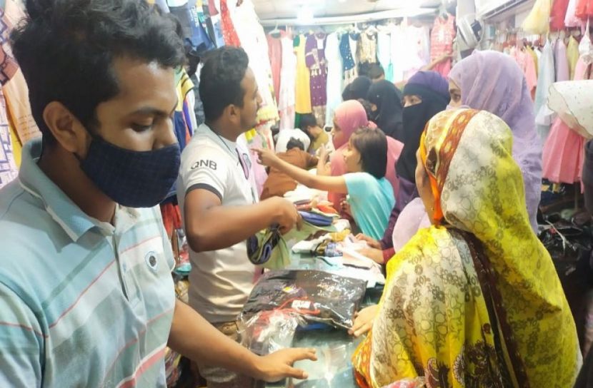 মুন্সীগঞ্জে জমে উঠেছে ঈদের কেনাকাটা