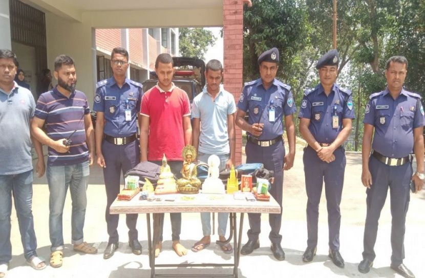 মাটিরাঙ্গায় বৌদ্ধমূর্তি ও ভারতীয় ঔষুধ উদ্ধার আটক ২