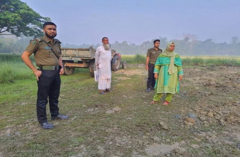 ফসলি জমির মাটি বিক্রি : দুই ইউপি সদস্যকে জরিমানা