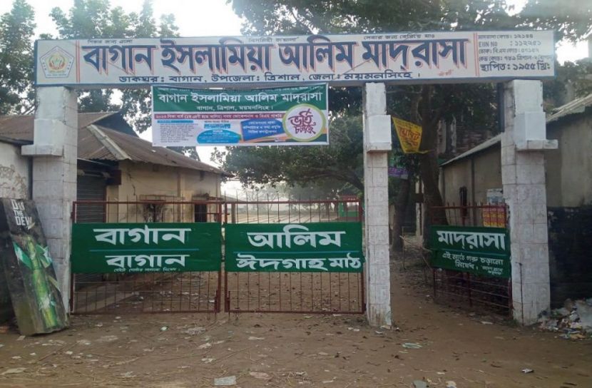 মামলা থাকা সত্ত্বেও নিয়োগ বাণিজ্যের অভিযোগ