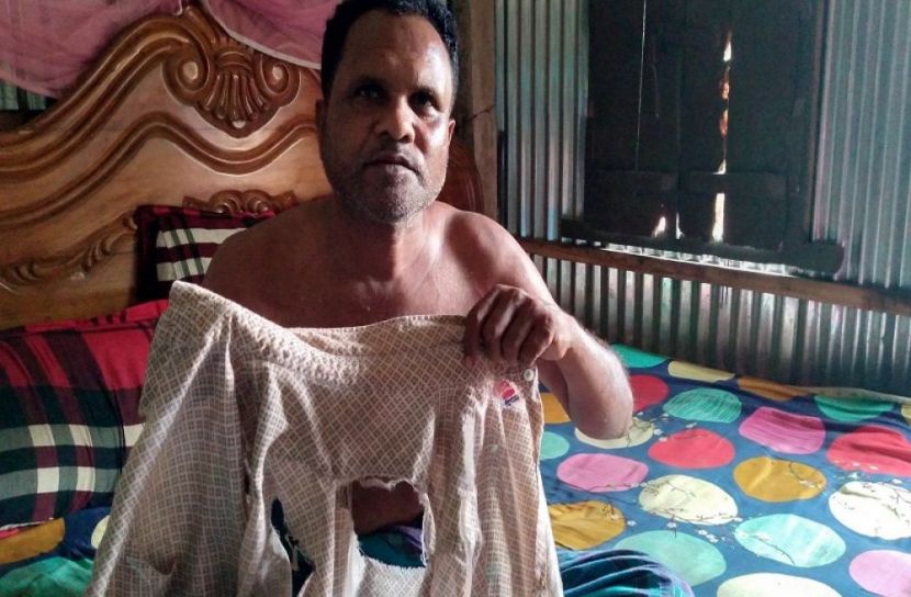 বকশীগঞ্জে কার্ড বিতরণে অনিয়ম 